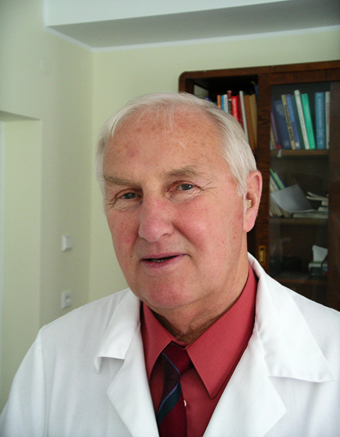 prof. Andrzej Kryszewski